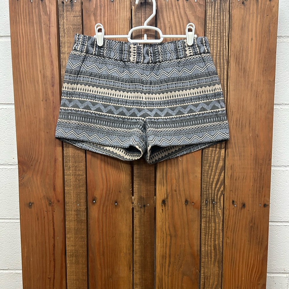 J. Crew Patterned Women's Shorts size 4 - Picture 3 of 7
